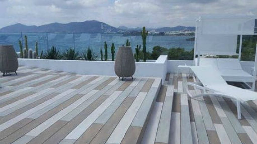 Aspectos a tener en cuenta a la hora de elegir suelo de tarima exterior sintético