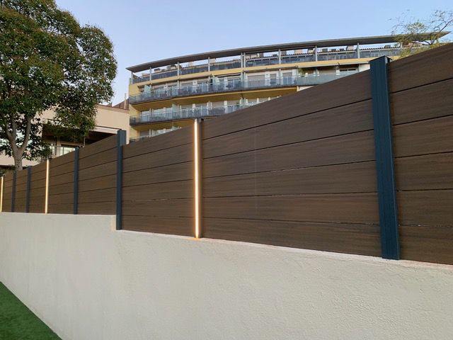 Vallas de Separación Entre Vecinos